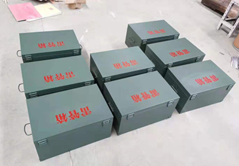 泰来炸药箱和雷管箱一般是怎么存放的？